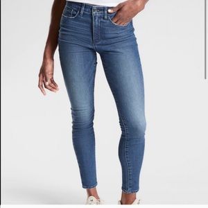 Athleta Skulptek jeans